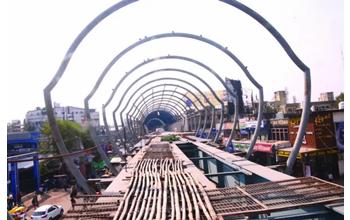 जयस्तंभ चौक व अंबेडकर अस्पताल चौक के बीच 8 साल से अधूरे स्काईवॉक का निर्माण कार्य  शुरू