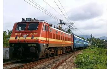 छत्तीसगढ़ से गुजरने वाली इस ट्रेन का समय बदला
