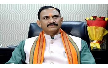 नग्न पार्टी को अनुमति देने पर कांग्रेस का भाजपा सरकार पर हमला,मंत्री जायसवाल ने किया पलटवार