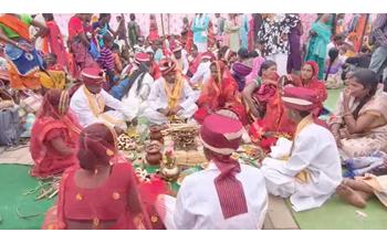 बस्तर में 280 जोड़ों का सामूहिक विवाह संपन्न, आर्थिक रूप से कमजोर परिवारों को मिला बड़ा सहारा