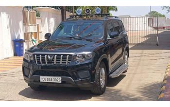 सीएम की बदली सवारी: फॉर्च्यूनर को छोड़ा, अब स्वदेशी स्कॉर्पियो में सफर