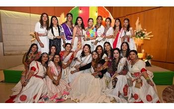 नियॉन रास गरबा 1.0’ में रायपुरियंस ने मचाई धूम, चौकड़ी-छकड़ी की ताल पर जमकर थिरके प्रतिभागी; रोटरी क्लब कॉस्मो डिवास ने किया भव्य आयोजन
