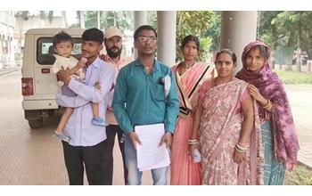 जादू-टोना के आरोप में परिवार का सामाजिक बहिष्कार, न्याय की मांग लेकर कलेक्टर के पास पहुंचे पीड़ित